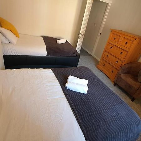 Contractors, City Centre, Parking, 3 Double Rooms, Netflix, Cosy! Coventry Eksteriør bilde