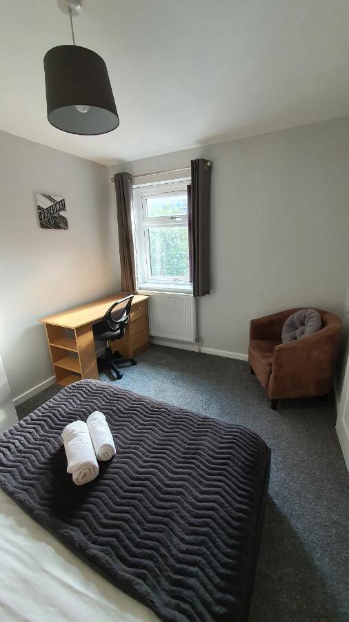 Contractors, City Centre, Parking, 3 Double Rooms, Netflix, Cosy! Coventry Eksteriør bilde