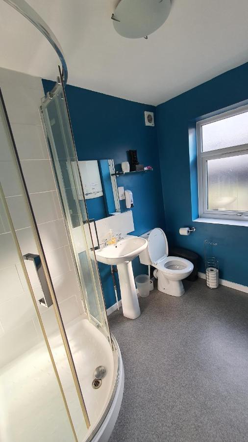 Contractors, City Centre, Parking, 3 Double Rooms, Netflix, Cosy! Coventry Eksteriør bilde